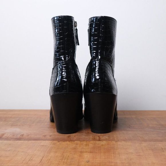 Truffle Collection Black Croc Western Boots - Picture 4 of 7